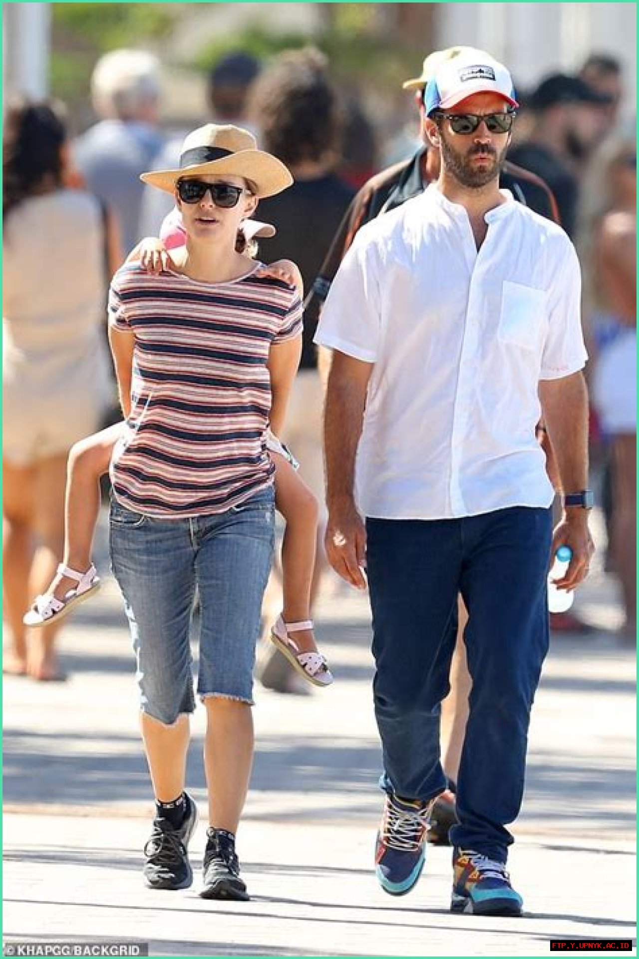 Natalie Portman's Daughter: A Doting Mother's Journey