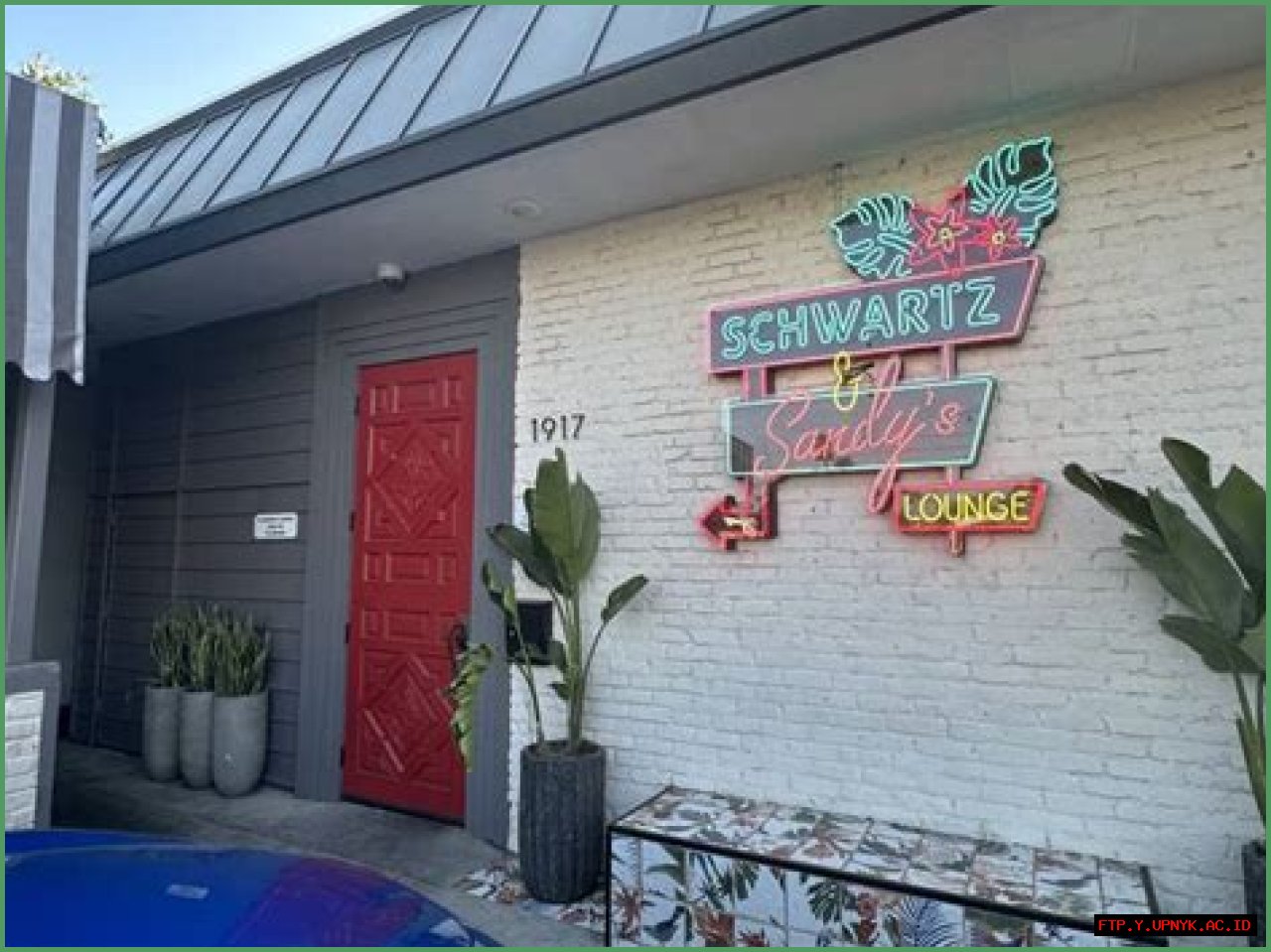 New York's Best Delicatessen: Schwartz & Sandy's