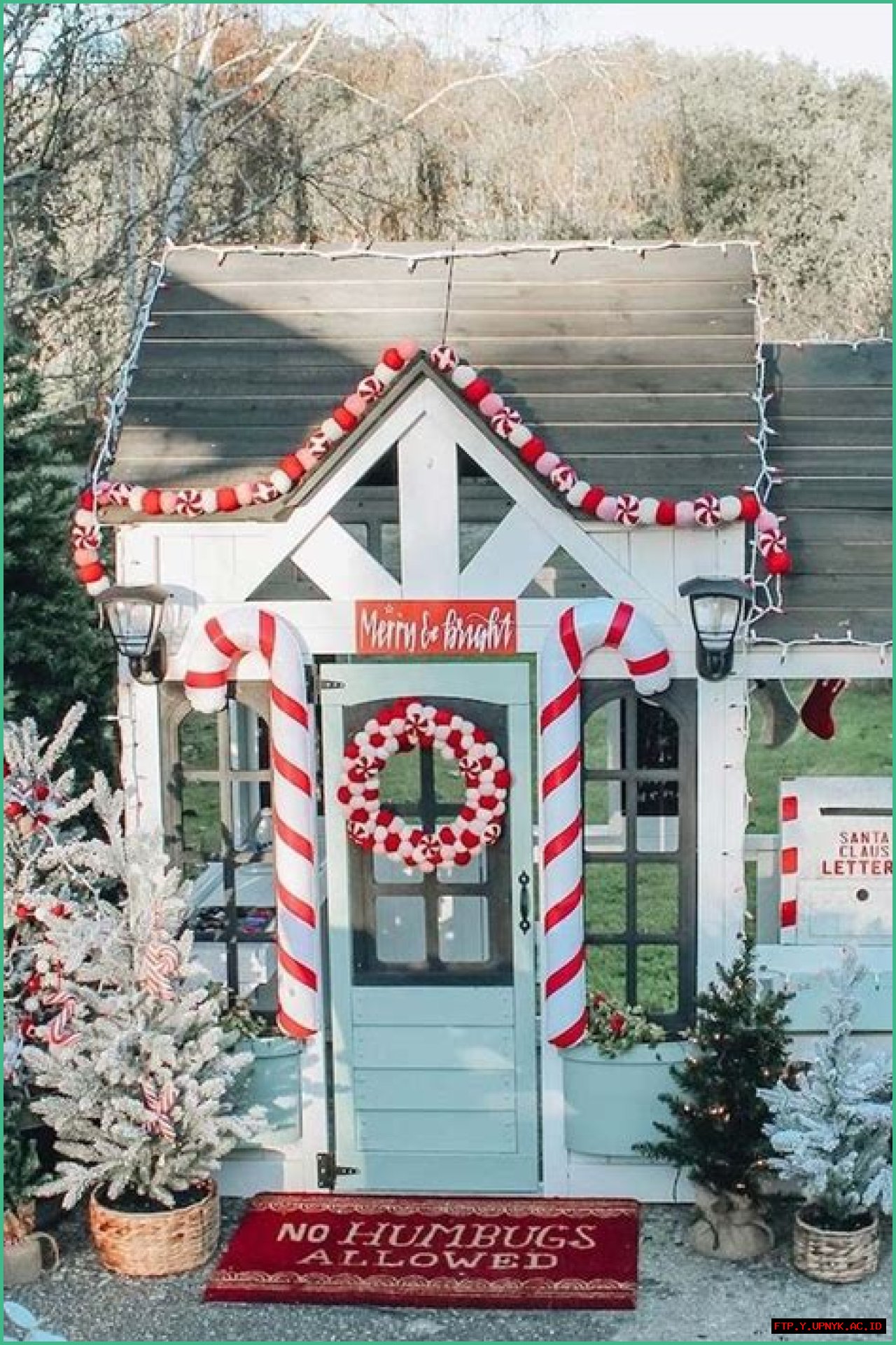 Ornate Christmas Playhouse: A Festive Masterpiece