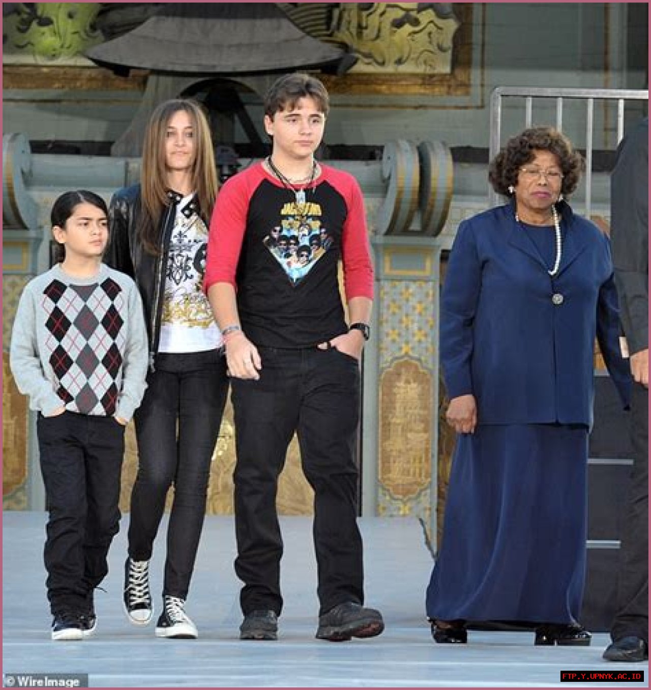 Paris Jackson's Biological Parents: Unveiling The Truth Behind Her Lineage