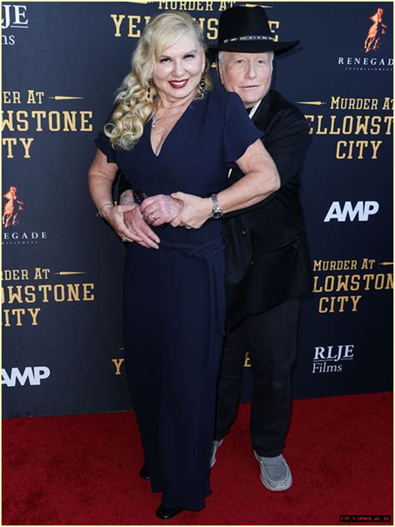 Richard Dreyfuss' Better Half: Exploring His Wife's Role