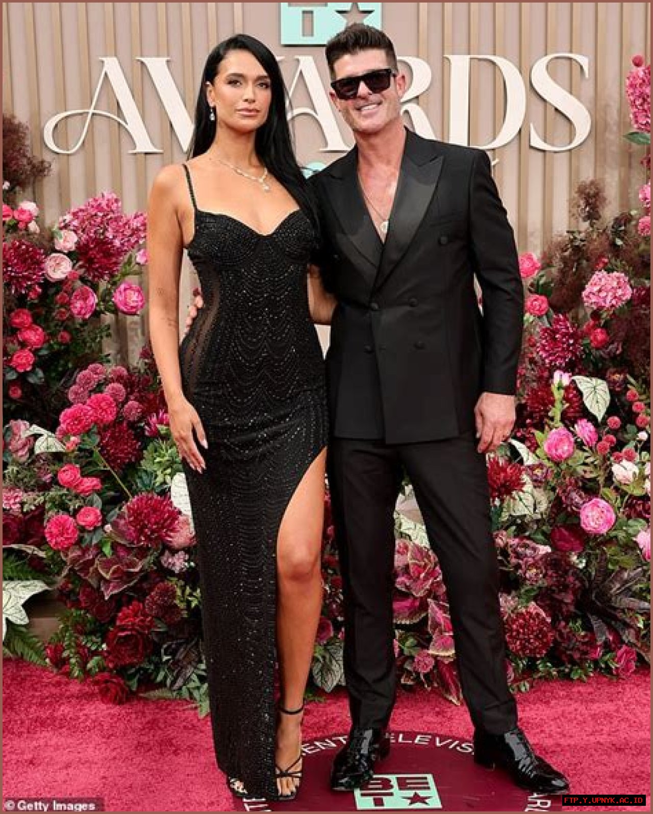 Robin Thicke's Wives: Unveiling The Women Behind The Music