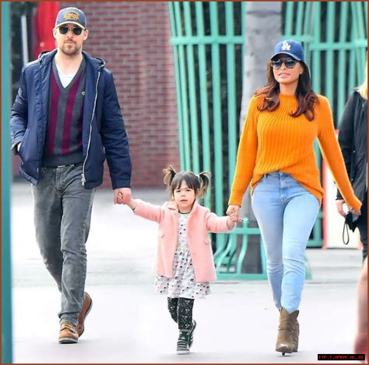Ryan Gosling's Family Ties: Meet His Parents