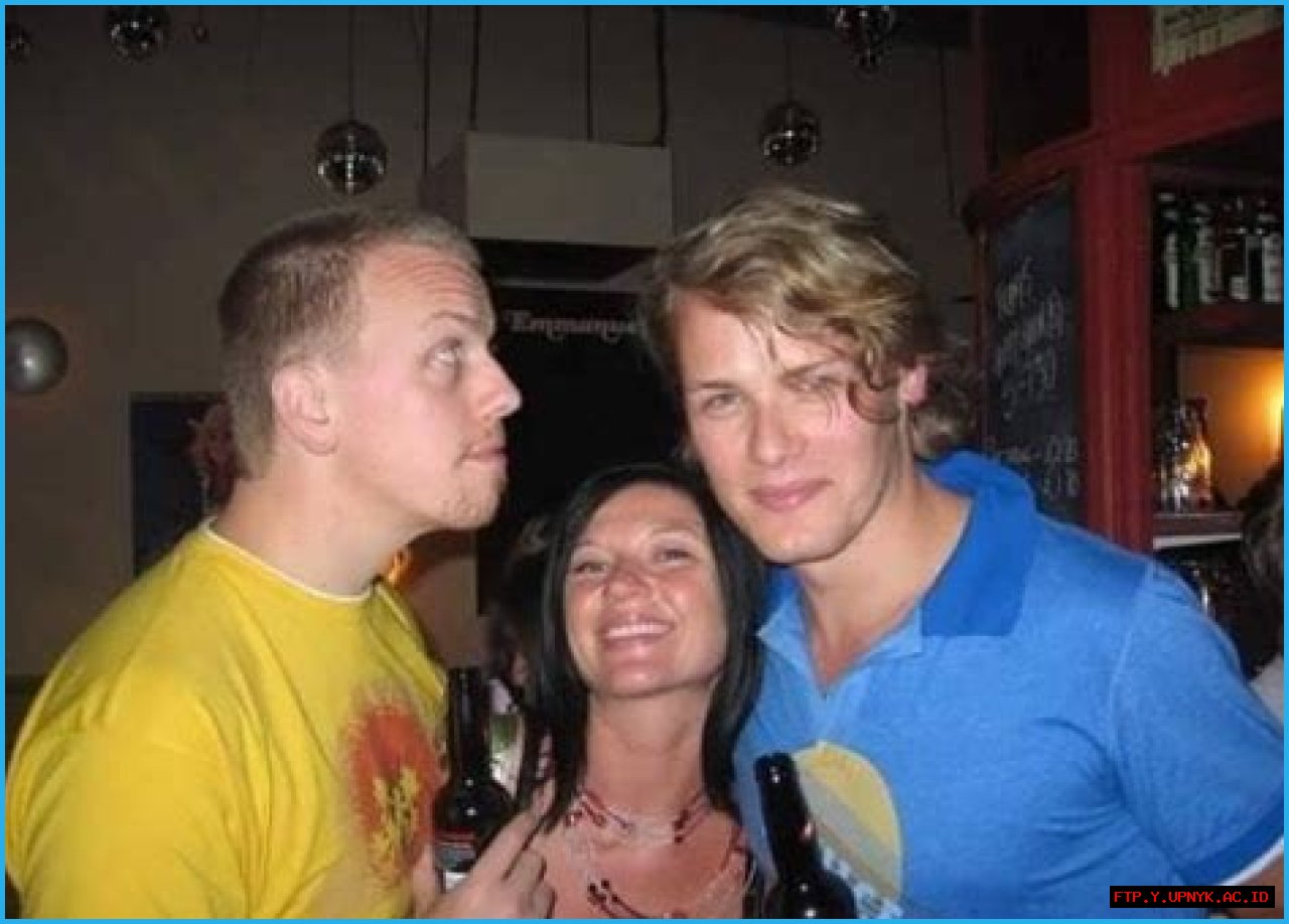 Sam Heughan's Brother's Cancer Battle: A Heartbreaking Journey