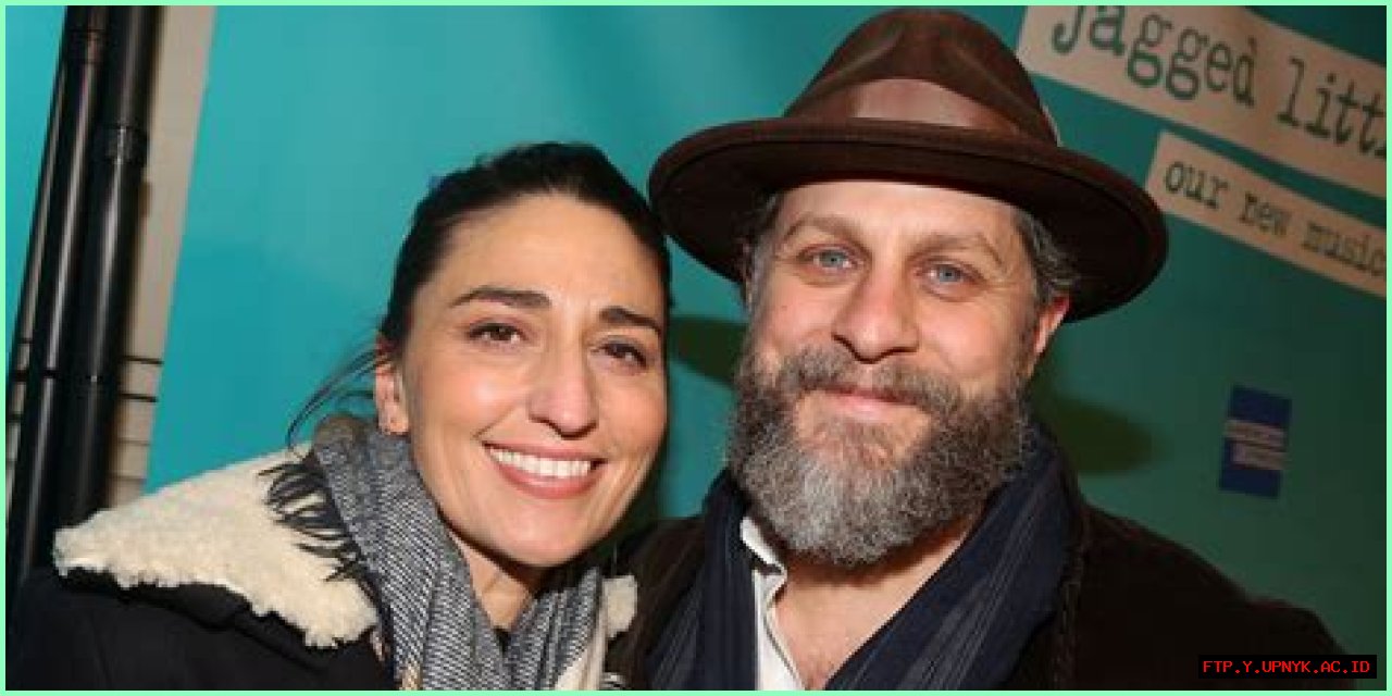 Sara Bareilles And Joe Tippett's Pregnancy Rumors: Unraveling The Truth