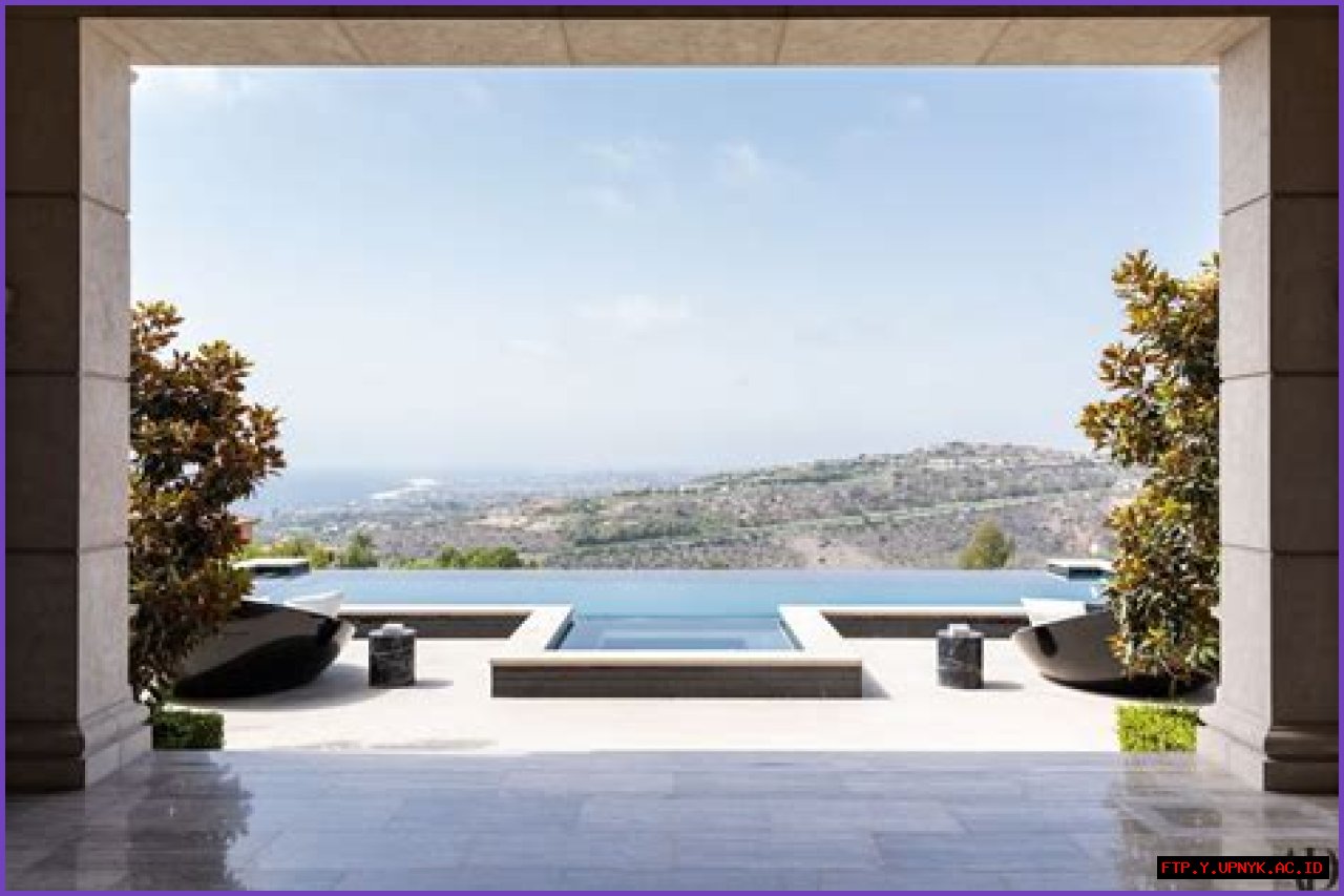 See Inside Heather Dubrow's Lavish Orange County Mansion