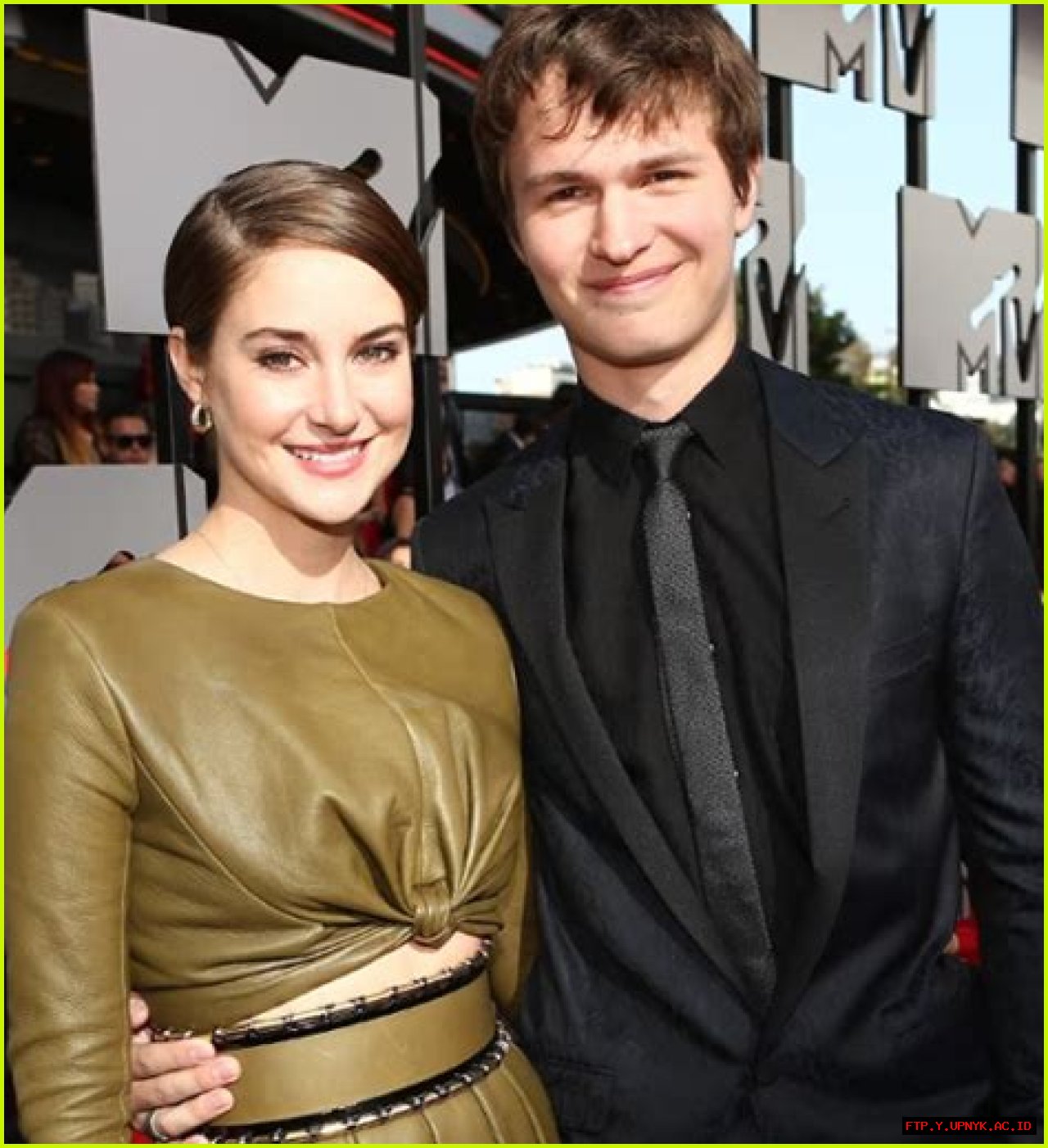 Shailene Woodley's Siblings: An Exclusive Look Into Her Family