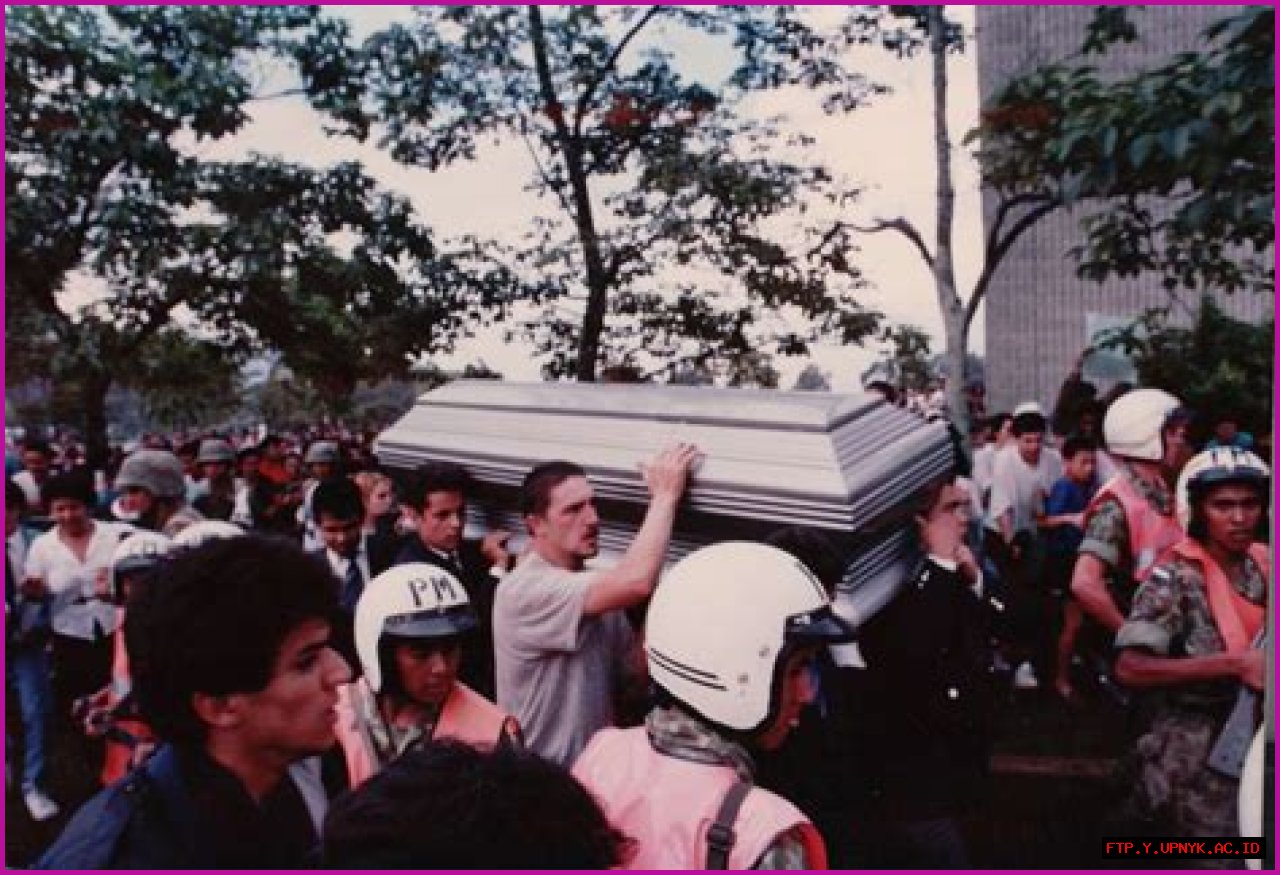 Shocking: Pablo Escobar Death Photos Reveal The Aftermath