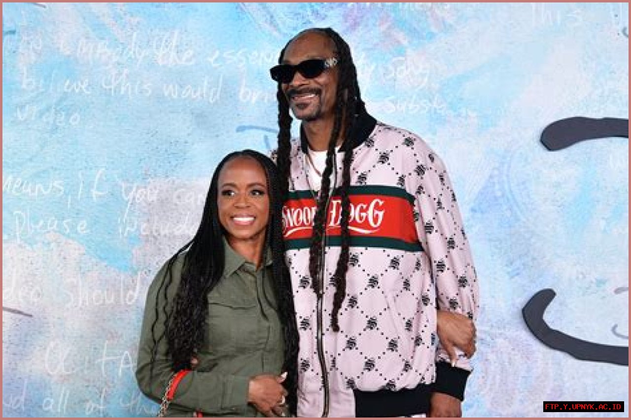 Snoop Dogg's Marital Journey Revealed