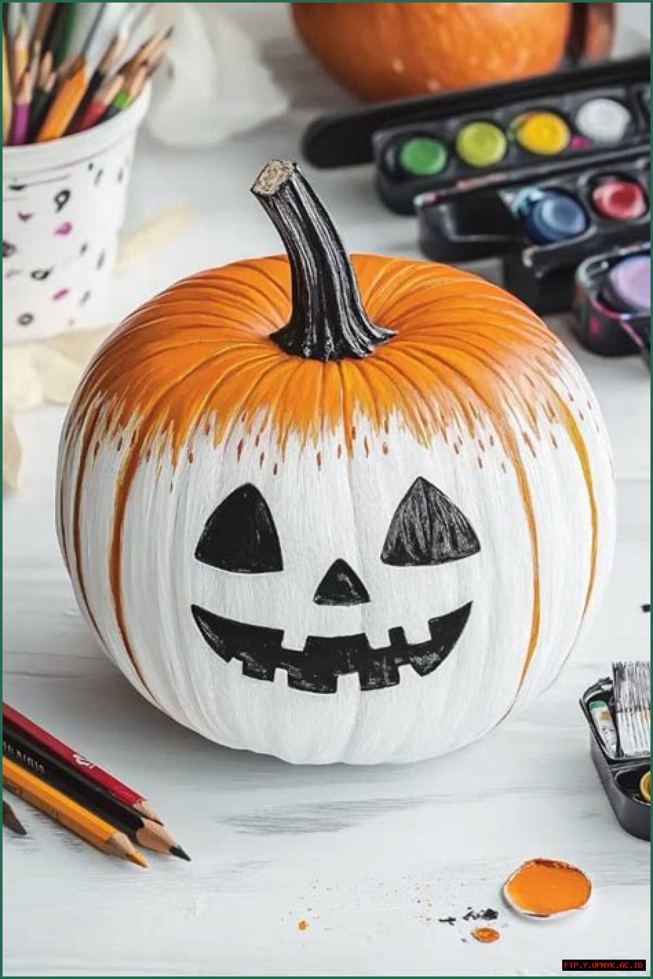 Stunning Pineapple Pumpkin Painting Ideas To Elevate Your Fall Decor