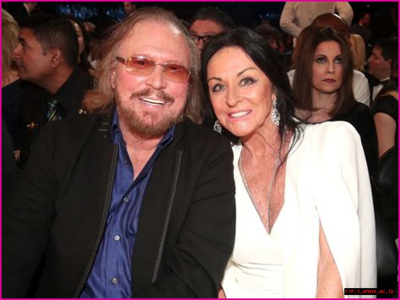 The Bee Gees Barry Gibb's Romantic Connection With Linda Gray Unveiled