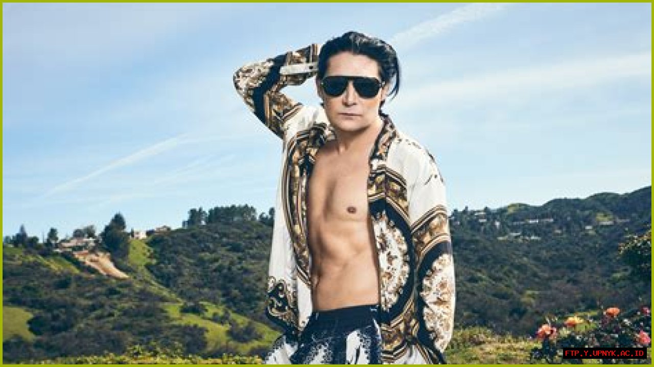The Complete Guide To Corey Feldman's Net Worth