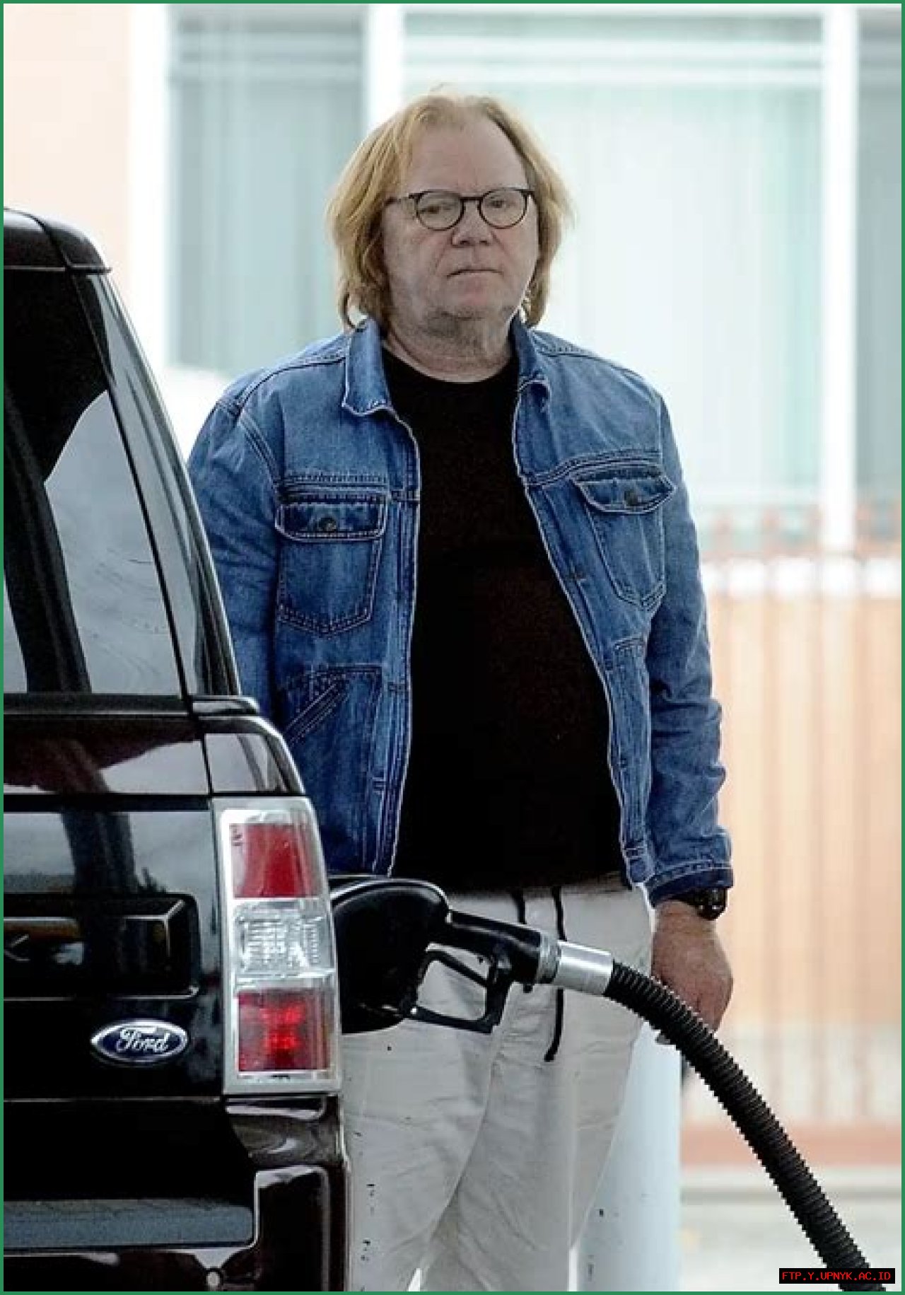 The Complete Guide To David Caruso's Family: A Snapshot Of Their Lives