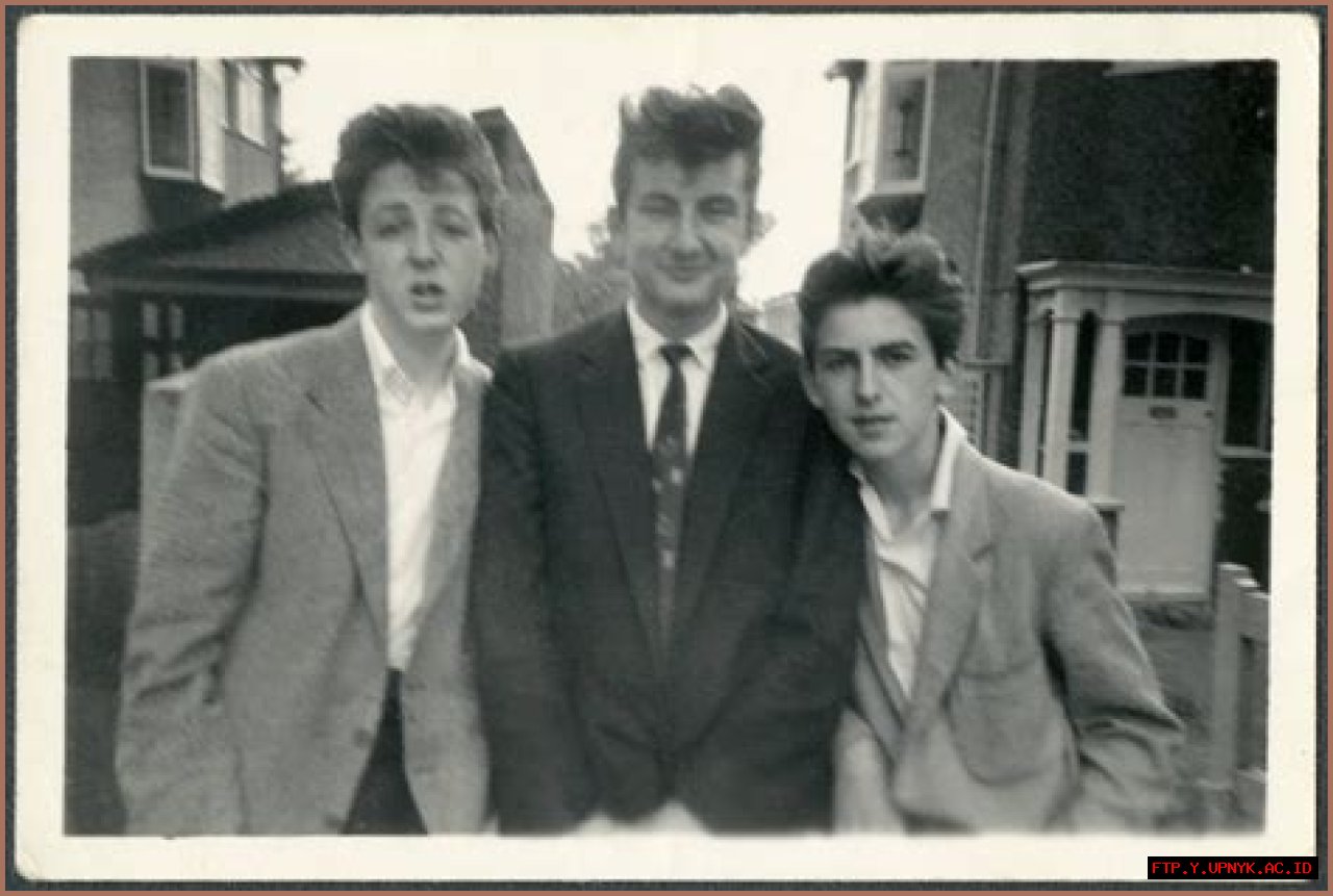 The Definitive Guide: How Tall Were The Beatles In Feet?