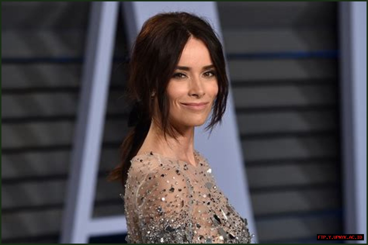 The Definitive Guide To Abigail Spencer's Relationship Status