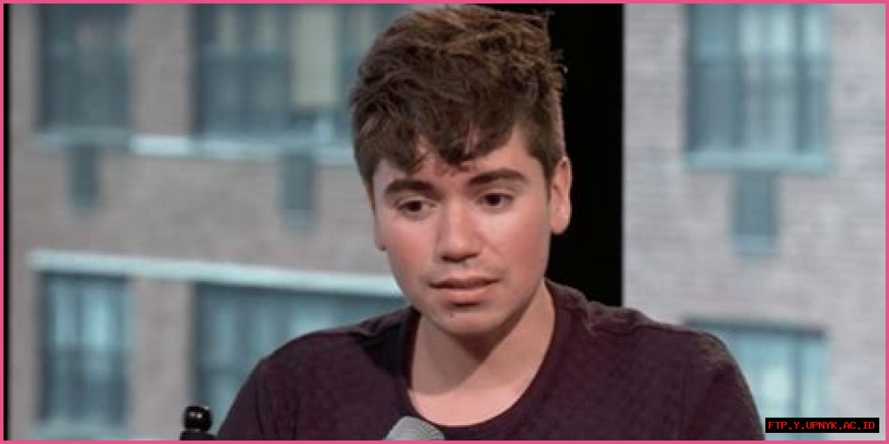 The Genetic Makeup Of Noah Galvin: Uncovering His Ethnic Background