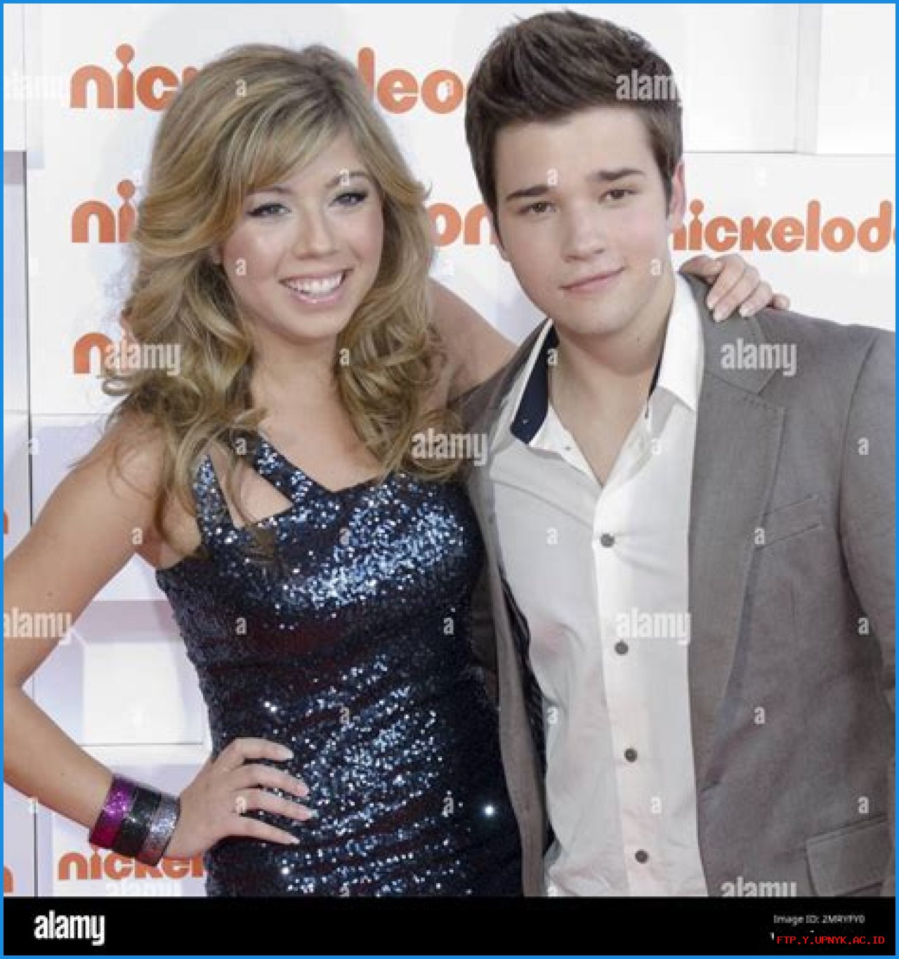 The Real Truth About Jennette McCurdy And Nathan Kress's Relationship