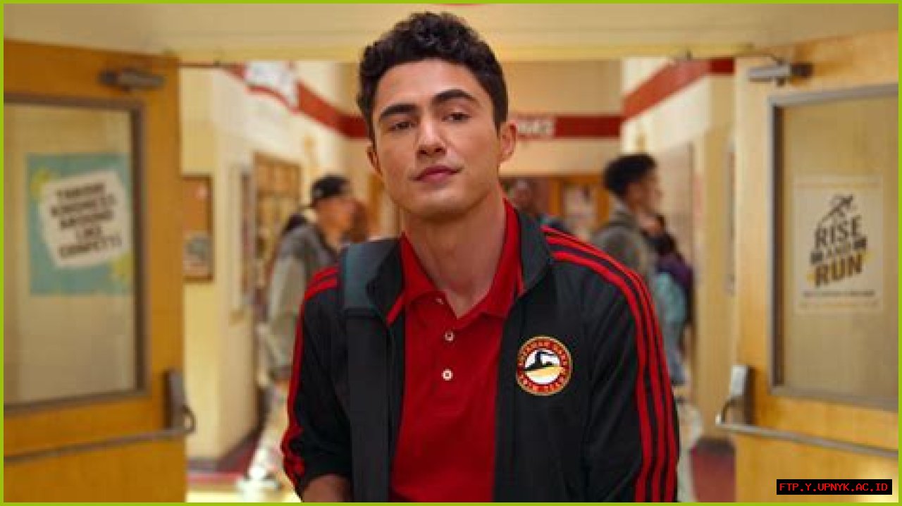 The Ultimate Guide To Darren Barnet's Love Life And Relationships