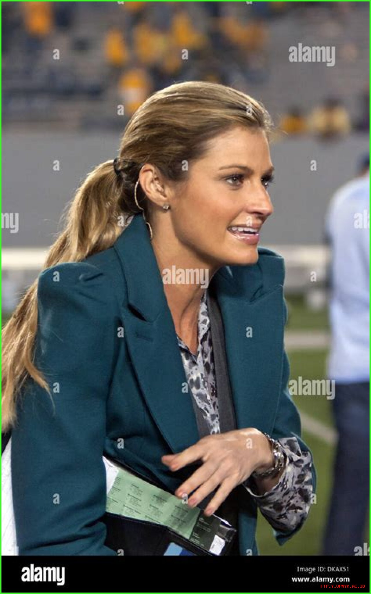 The Ultimate Guide To Erin Andrews: ESPN Star And Sportscaster