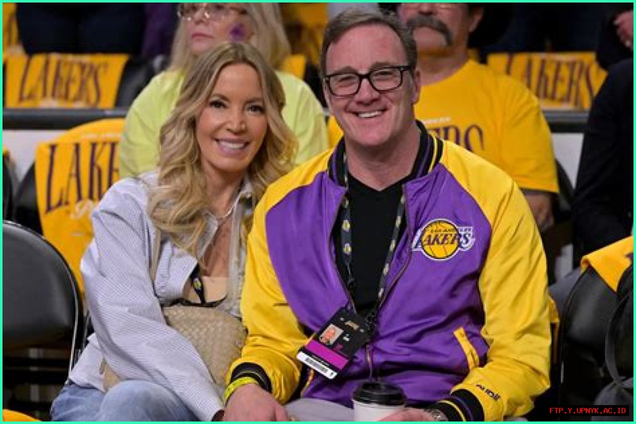 The Ultimate Guide To Jeanie Buss, The LA Lakers Owner
