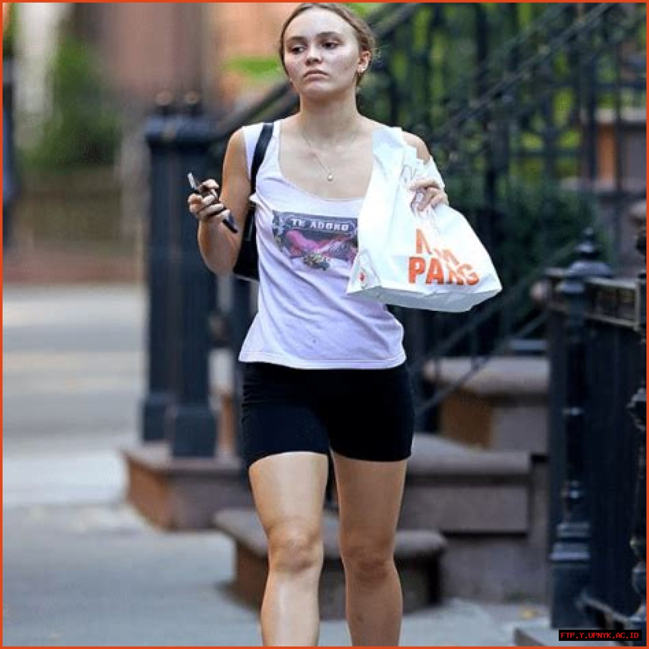 The Ultimate Guide To Lily-Rose Depp's Weight Loss Journey