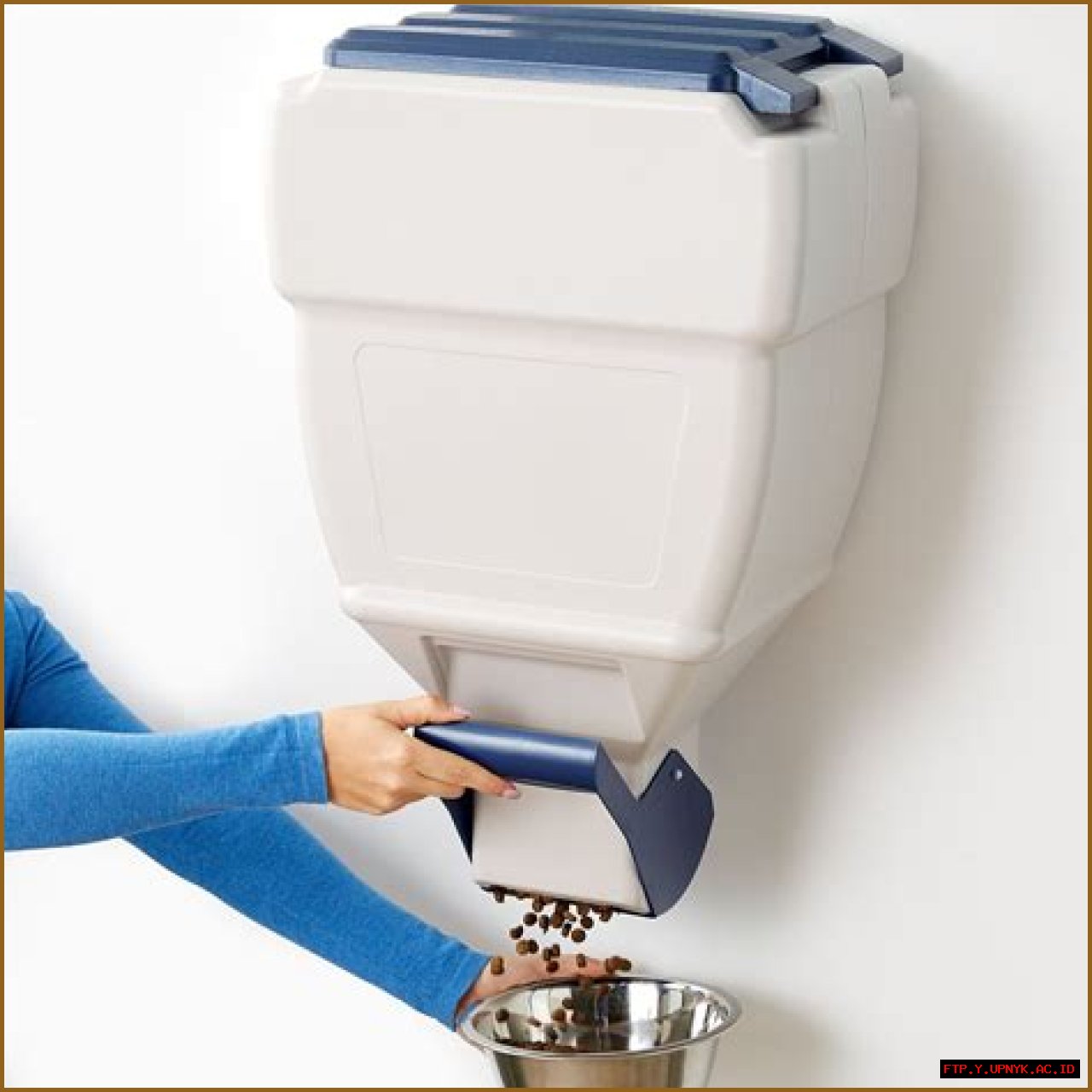 The Ultimate Wall-Mounted Pet Food Dispenser: Convenience And Style For Your Furry Friend