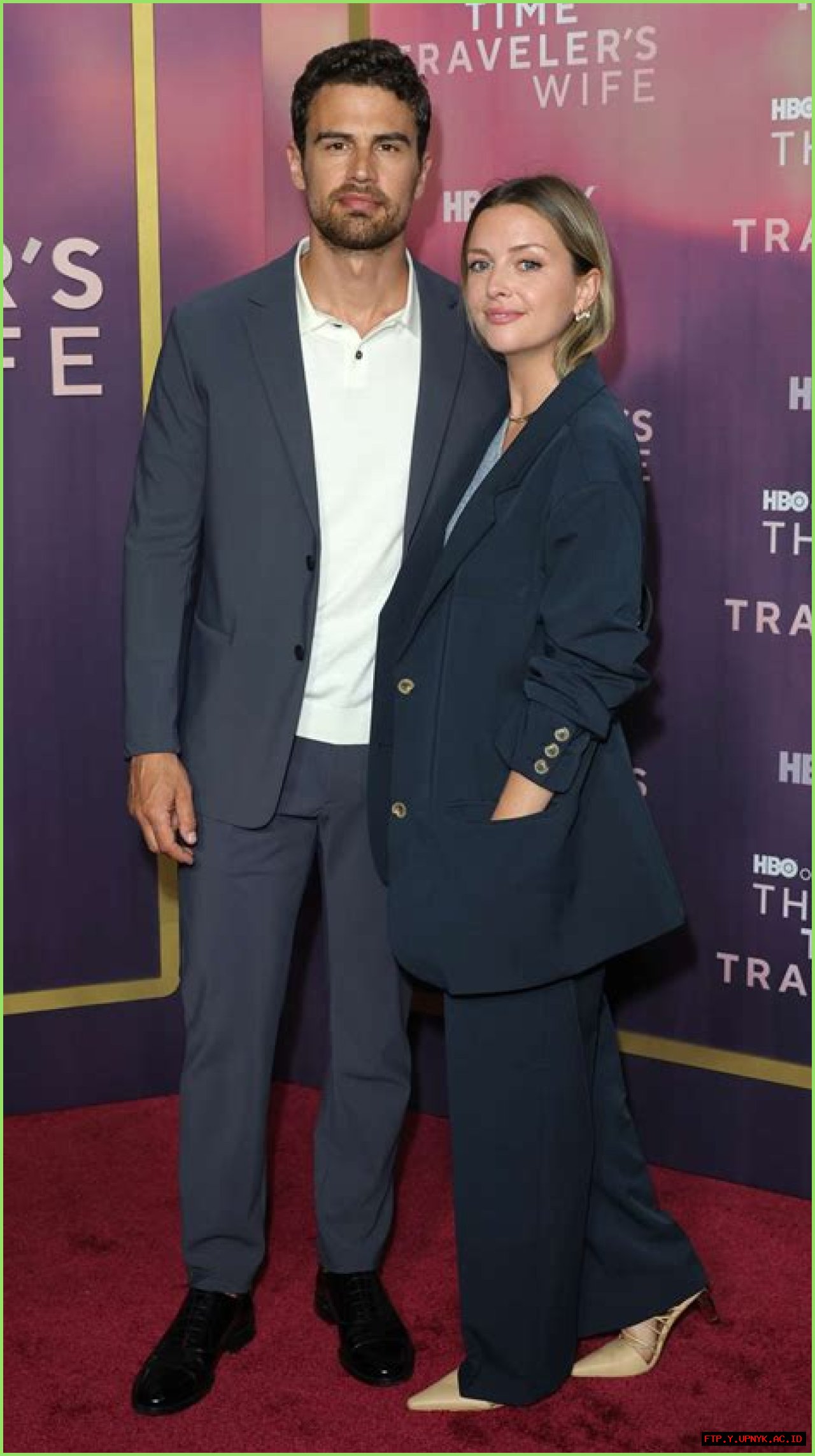 Theo James - Uncovering His Height In Feet
