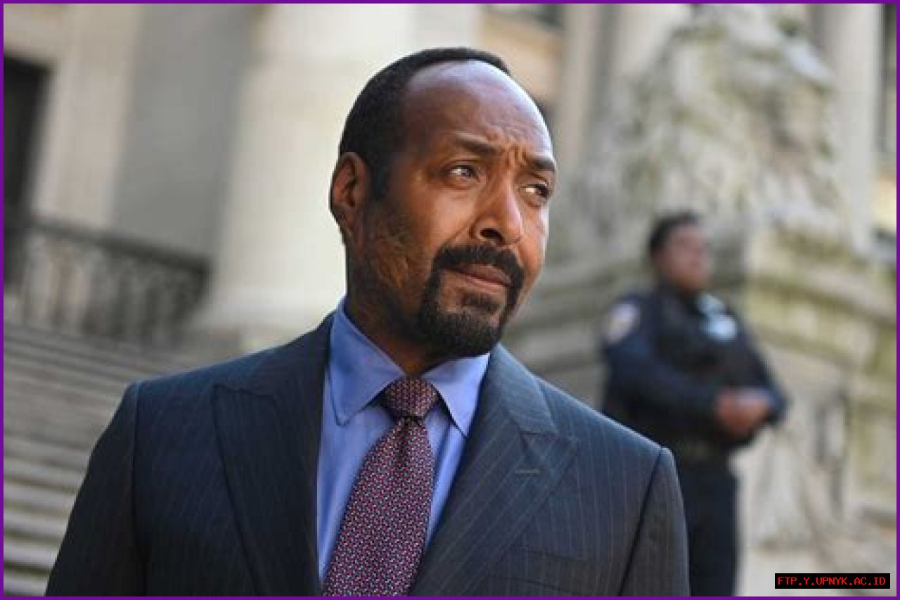 Uncover The Secrets Of Jesse L. Martin's Marital Bliss: Exclusive Insights