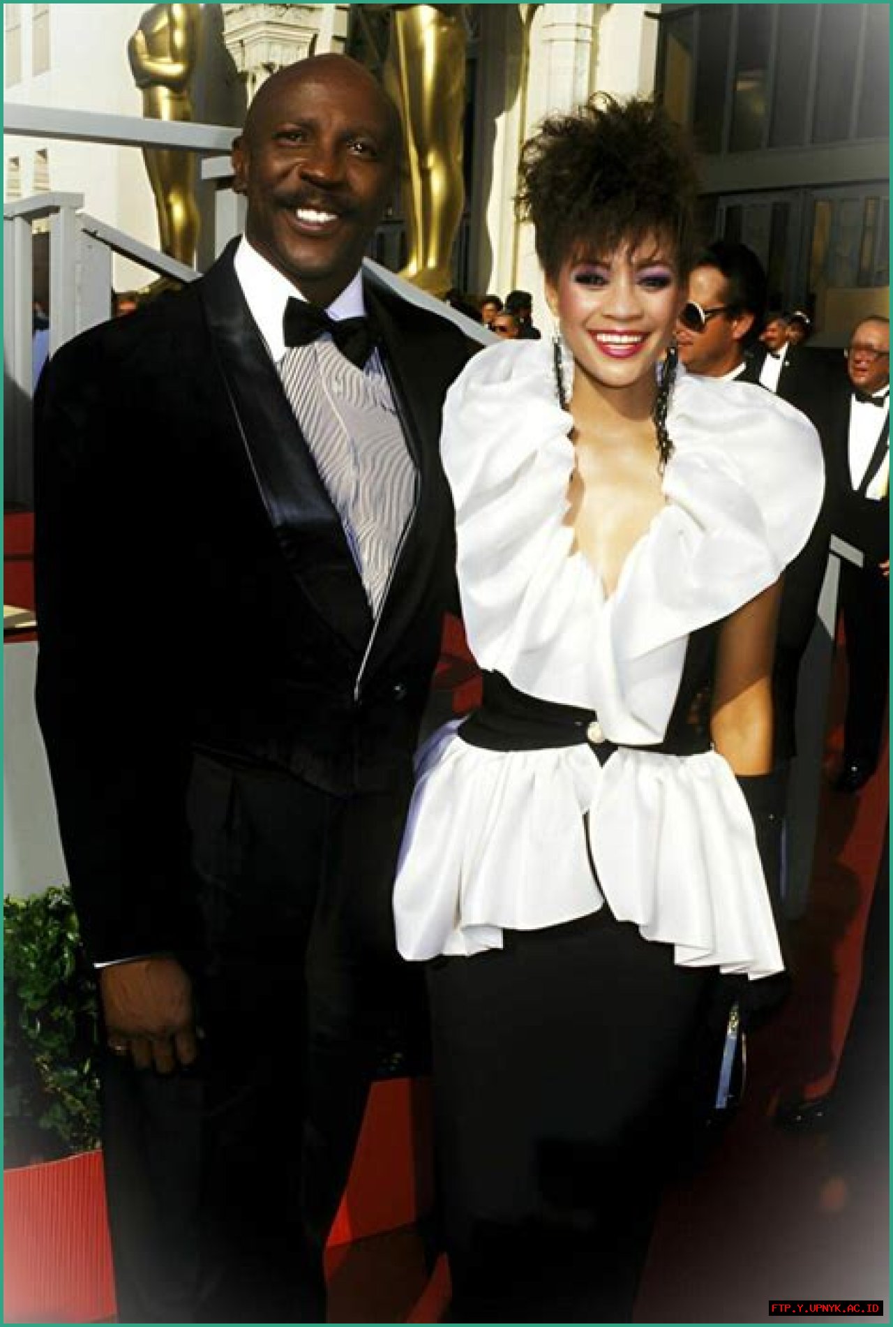 Uncover The Secrets Of Lou Gossett Jr.'s Enduring Marriage