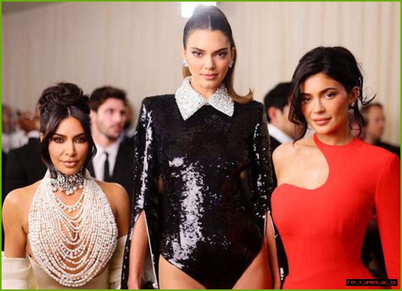 Uncovering Kylie Jenner's True Height And Body Size