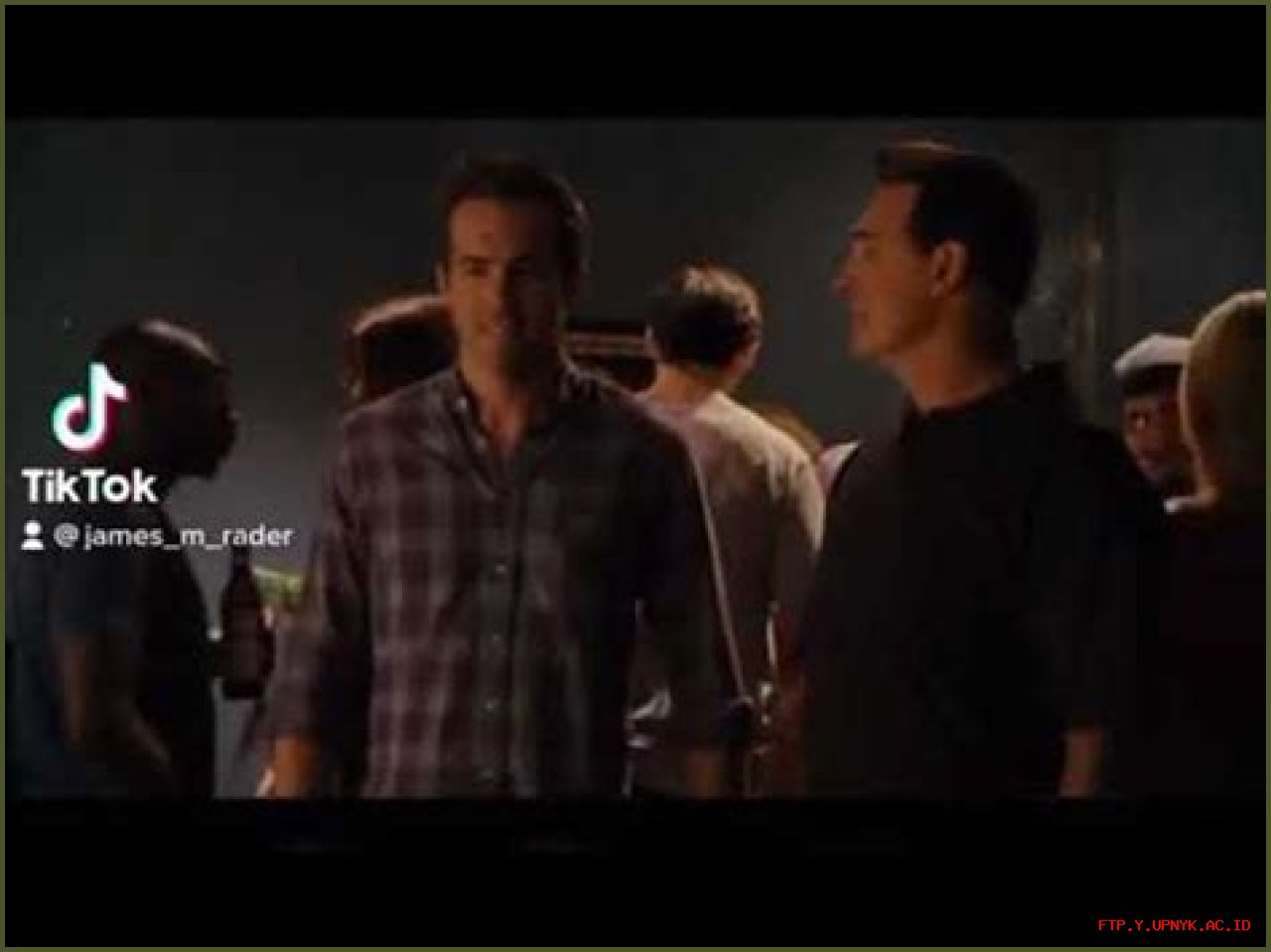 Uncovering Ryan Reynolds' Hilarious Cameo In 'Ted': An Unexpected Delight