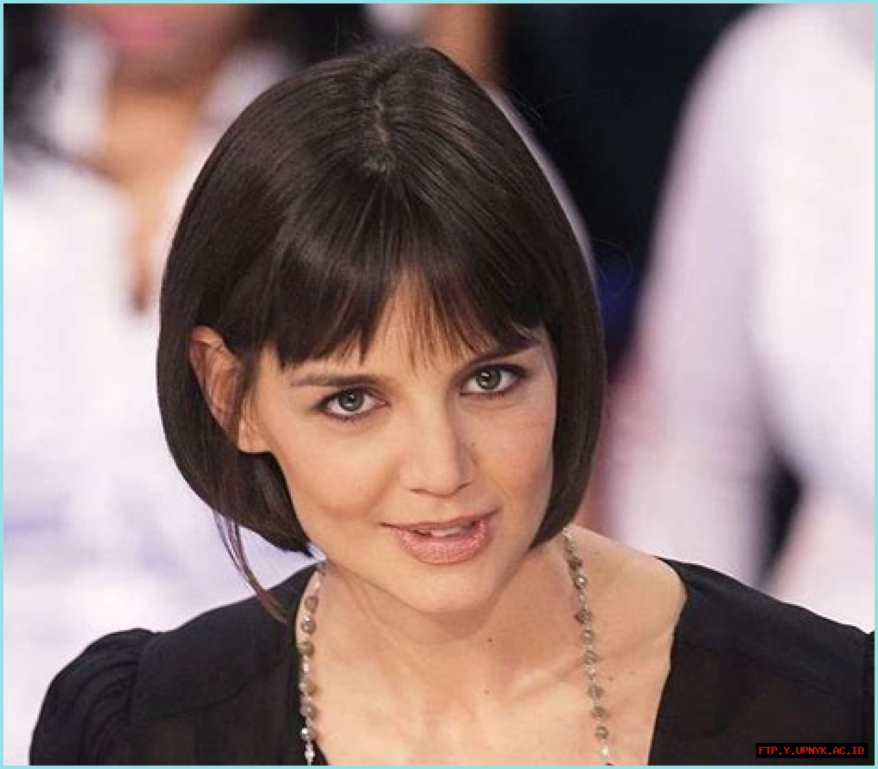 Uncovering The Truth: Katie Holmes' Journey With Bell's Palsy