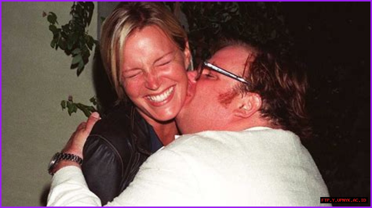 Unveiling Chris Farley's Love Life: Exclusive Insights