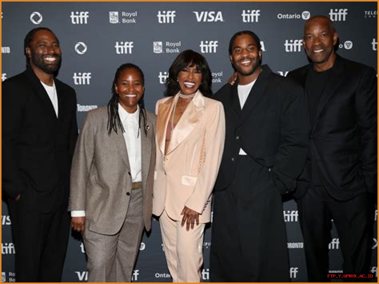 Unveiling Denzel Washington's Height: Measuring Up In The Spotlight