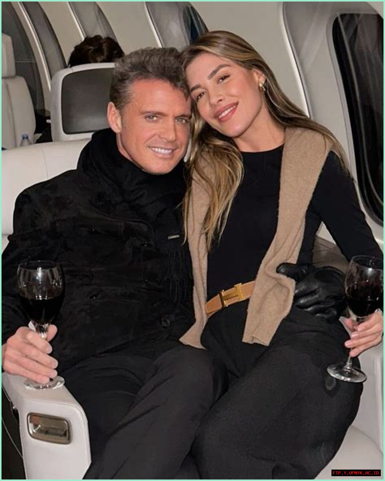 Unveiling Luis Miguel's Paternity: A Daughter Revealed