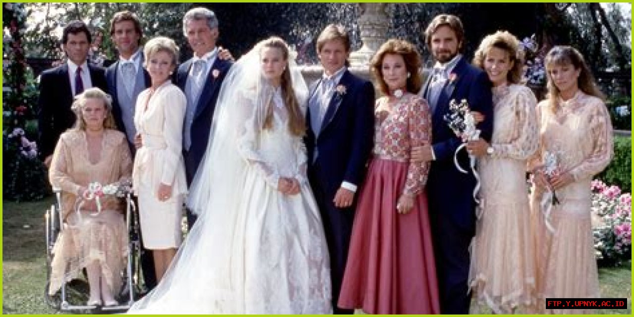 Unveiling The Connection Between Johnny Flynn And Beatrice Minns