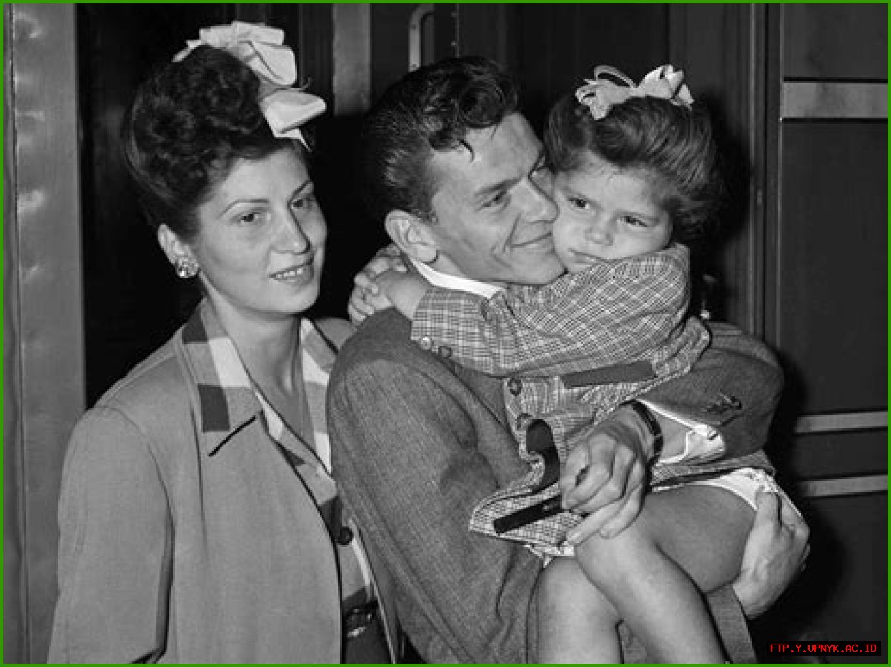 Unveiling The Family Ties: Is Nancy Sinatra Related To Frank Sinatra?