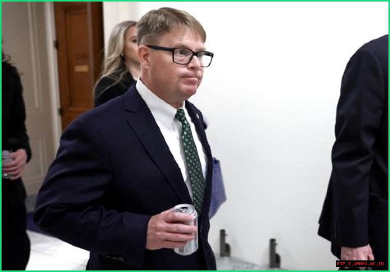 Unveiling The Height Of Carroll O'Connor: A Closer Look