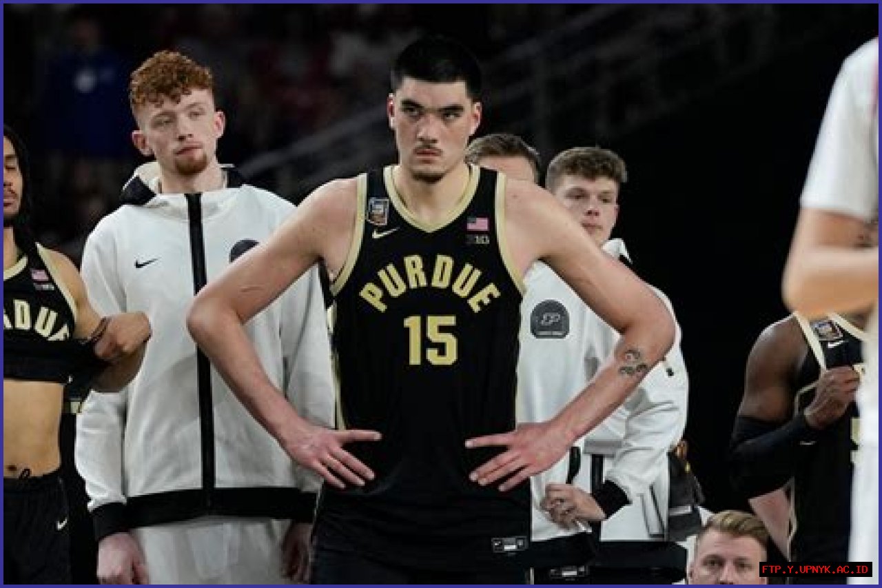 Unveiling The Pillars Behind Zach Edey's Success: A Look Into His Parents' Influence