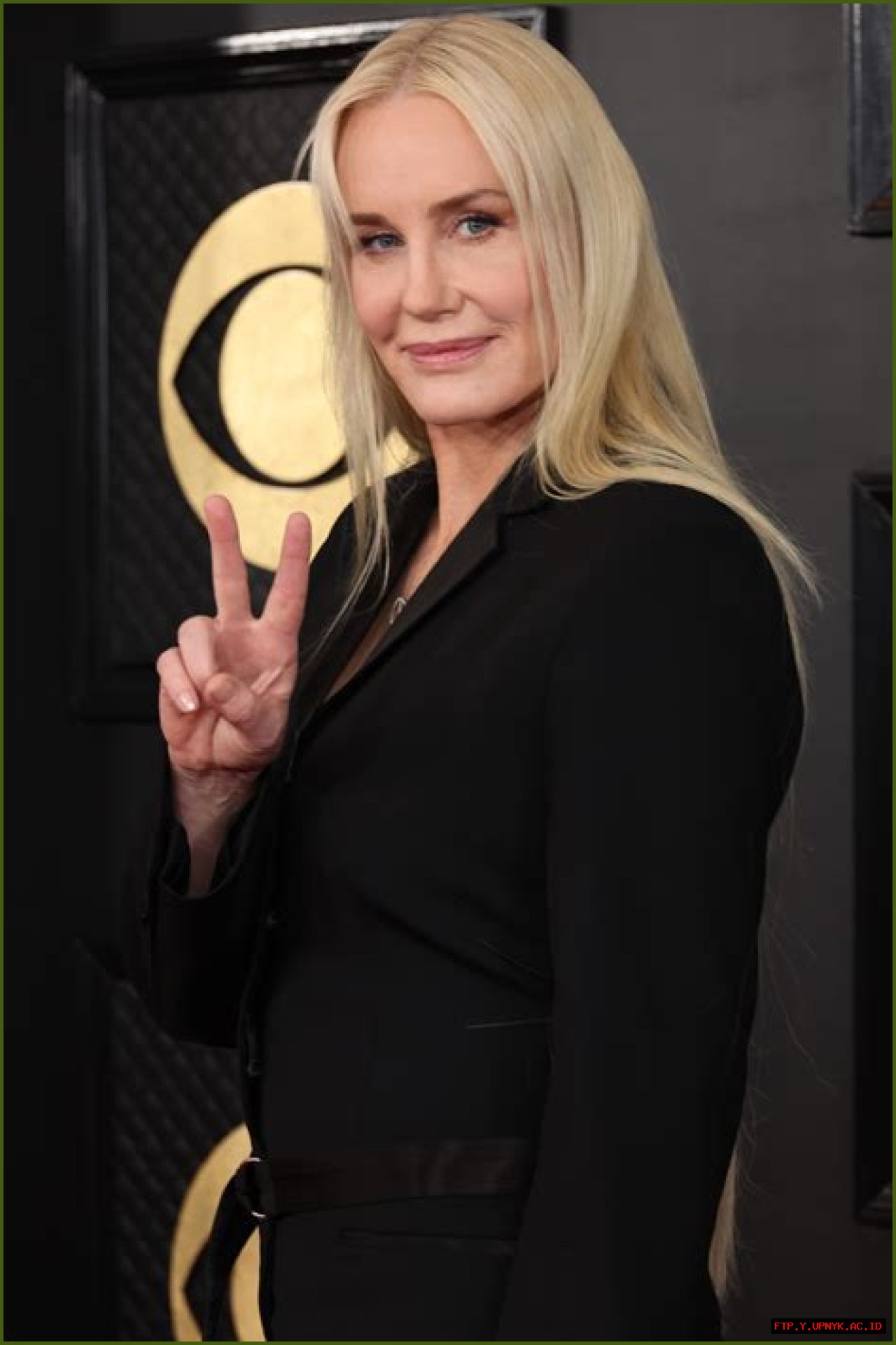 Unveiling The Secrets: Discover The Remarkable Net Worth Of Daryl Hannah