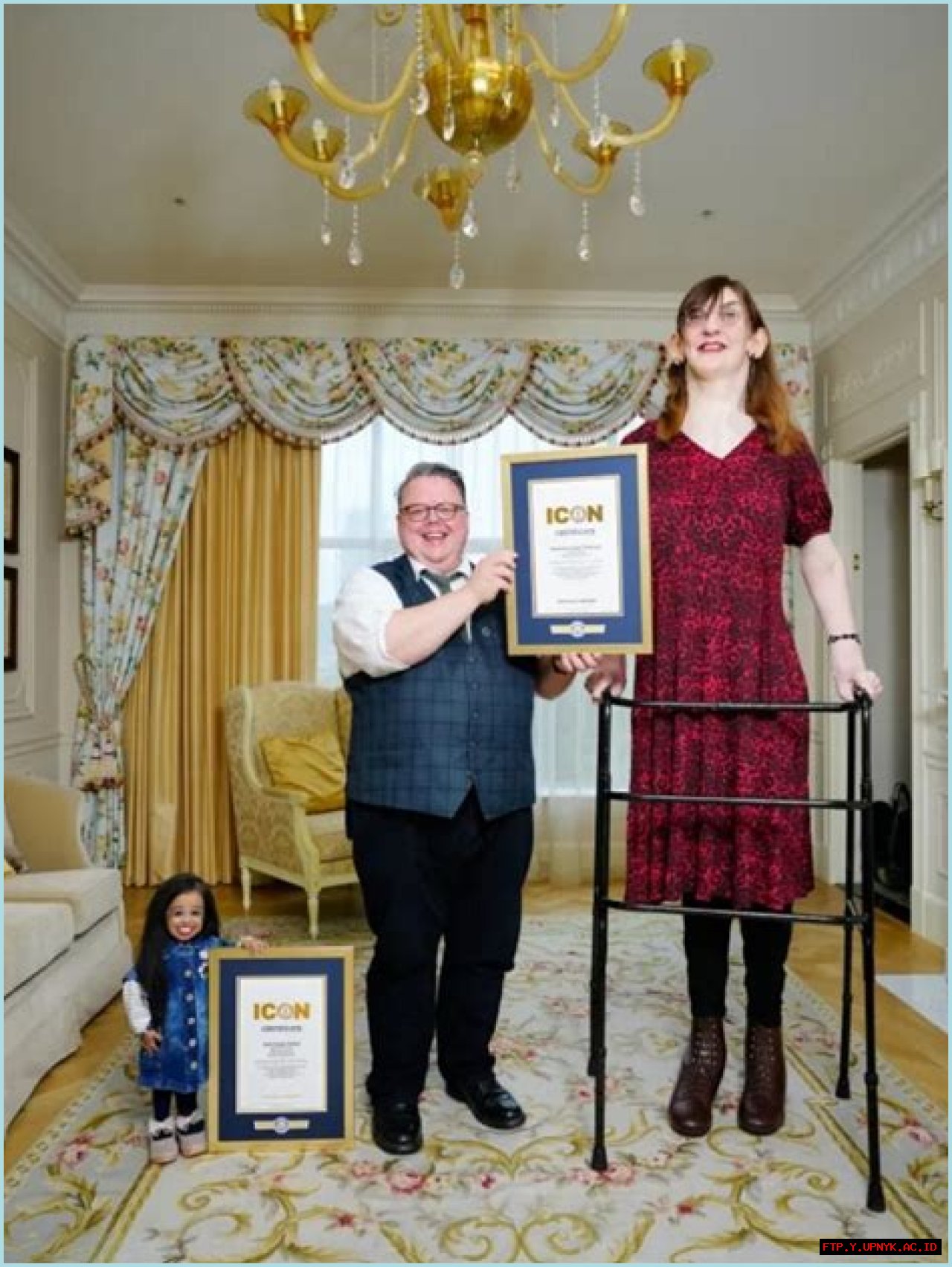 Unveiling The Stature: Exploring The Shortest Woman On Earth