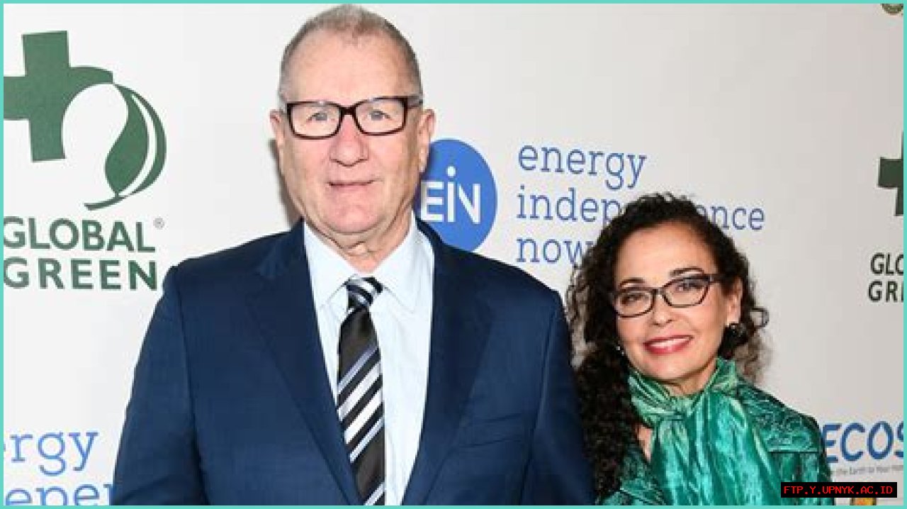 Who Is Ed O'Neill's Wife? Find Out Who He's Married To In Real Life