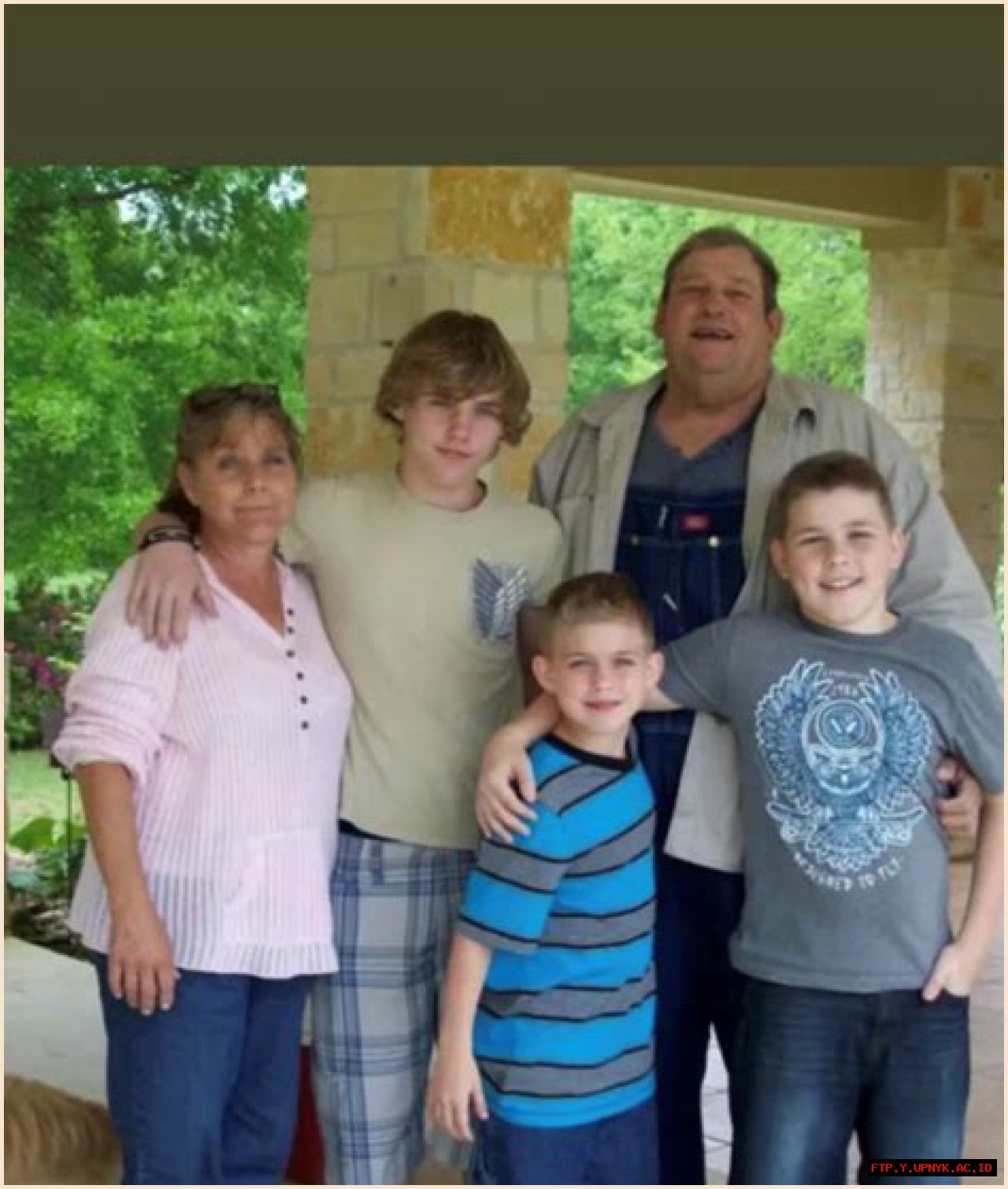 Wyatt Lewis Houston: Meet His Famous Parents